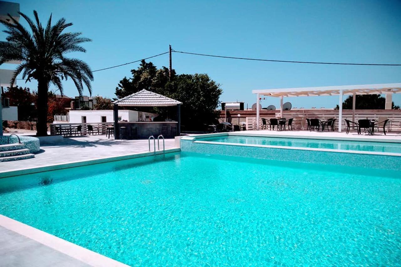 Thalia Hotel Pefki エクステリア 写真