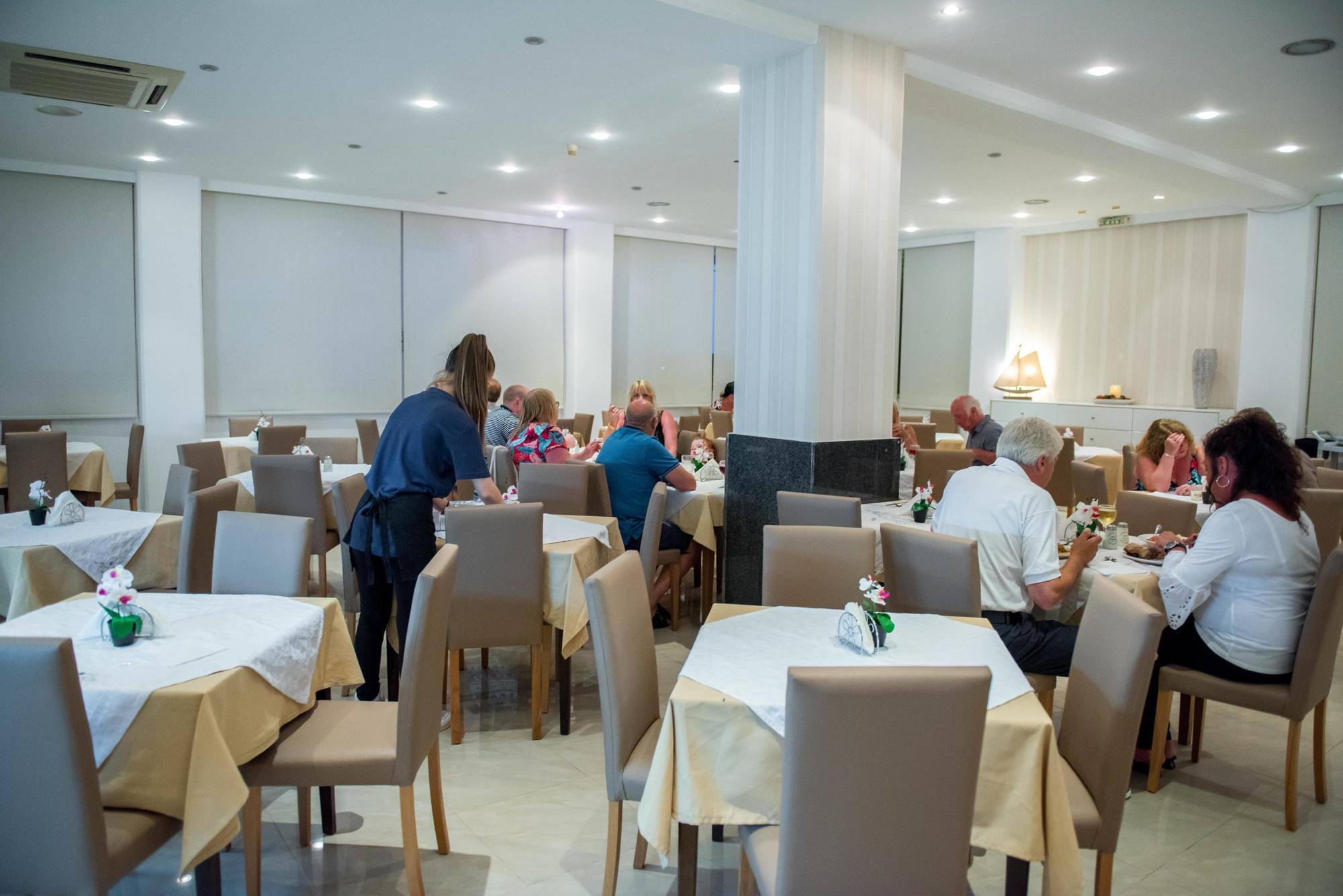Thalia Hotel Pefki エクステリア 写真