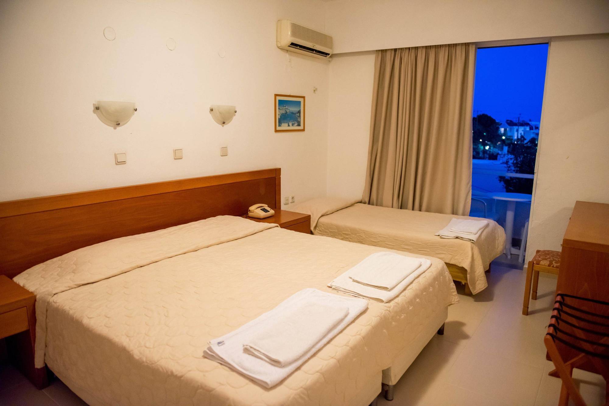 Thalia Hotel Pefki エクステリア 写真